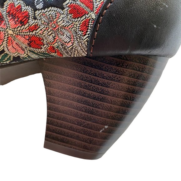 Socopy Retro Vintage Style lace Up Flower Embroidered Fabric Leather Heeled Shoe - Picture 15 of 16